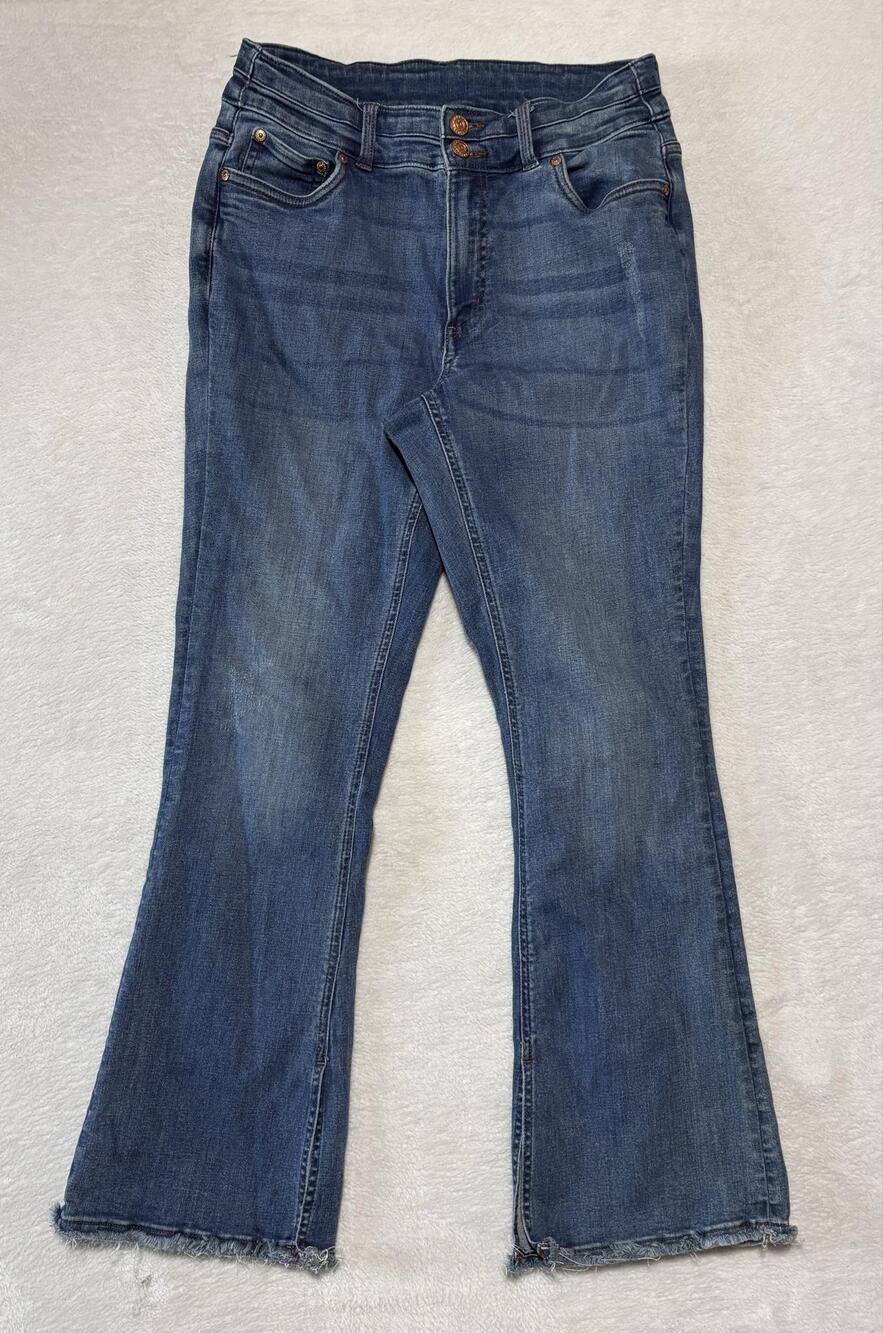Canyon Retreat Jeans Womens 8 Blue Bootcut Frayed Hem Distressed Stretch Denim